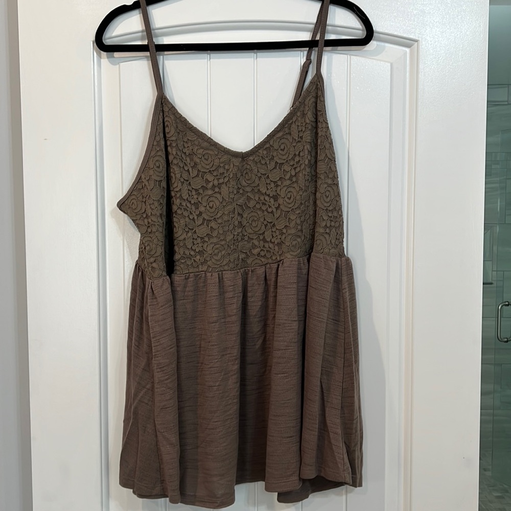 Torrid NWT baby doll tank sz 3